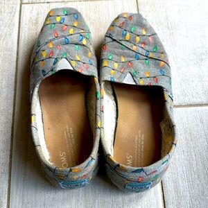 Glow in the dark Christmas lights toms